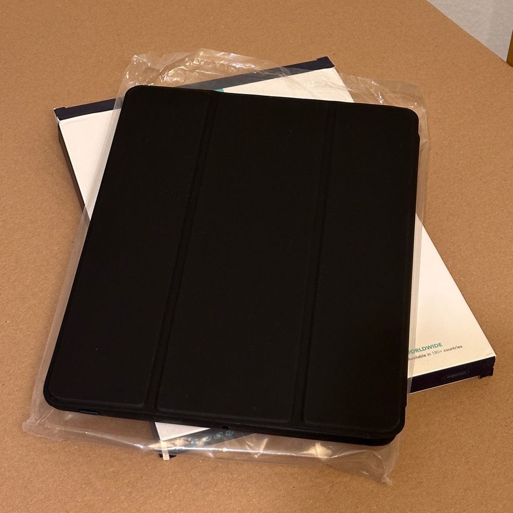 ESR iPad Case compatible with iPad 9/8/7 NEW